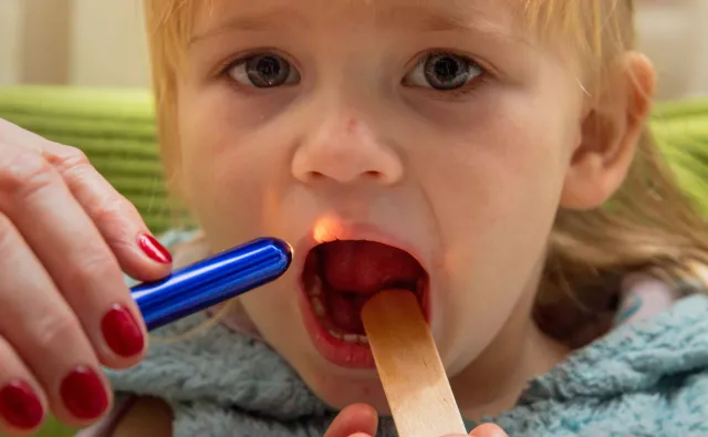 Ostra choroba zakaźna: szkarlatyna. Objawy i leczenie