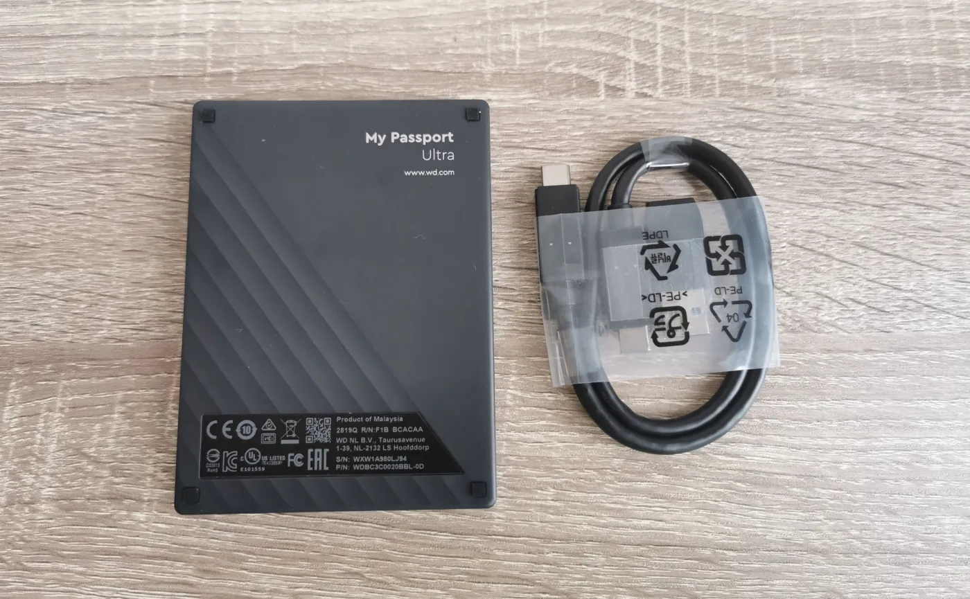 12410491-wd-my-passport-ultra.jpg