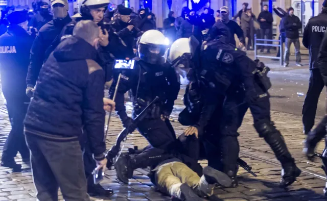 Są pierwsze zarzuty po marszu narodowców we Wrocławiu