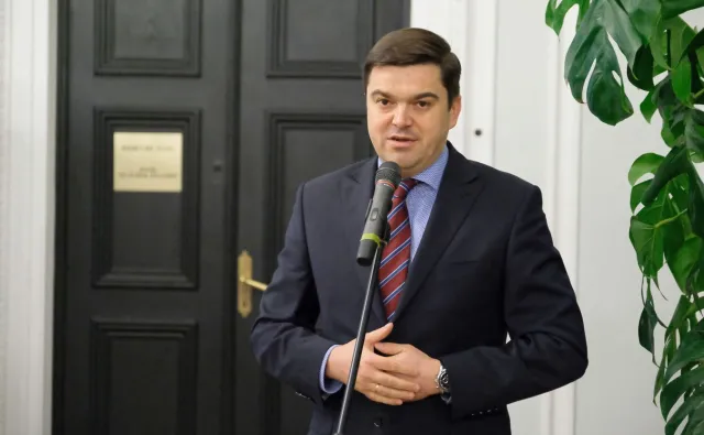 Rzecznik MZ podał przyczynę najwyższego dobowego wzrostu zakażeń koronawirusem