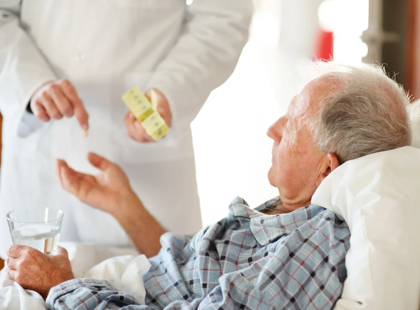 senior starzec szpital