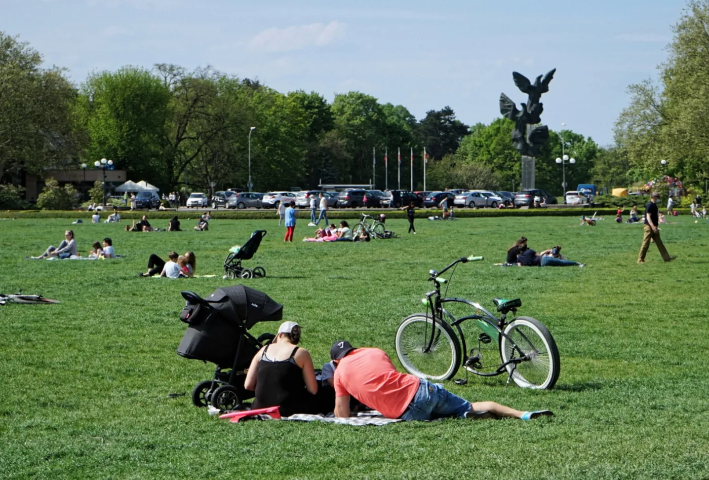Znoszenie kolejnych obostrzeń? Wiadomo, kiedy zapadną decyzje