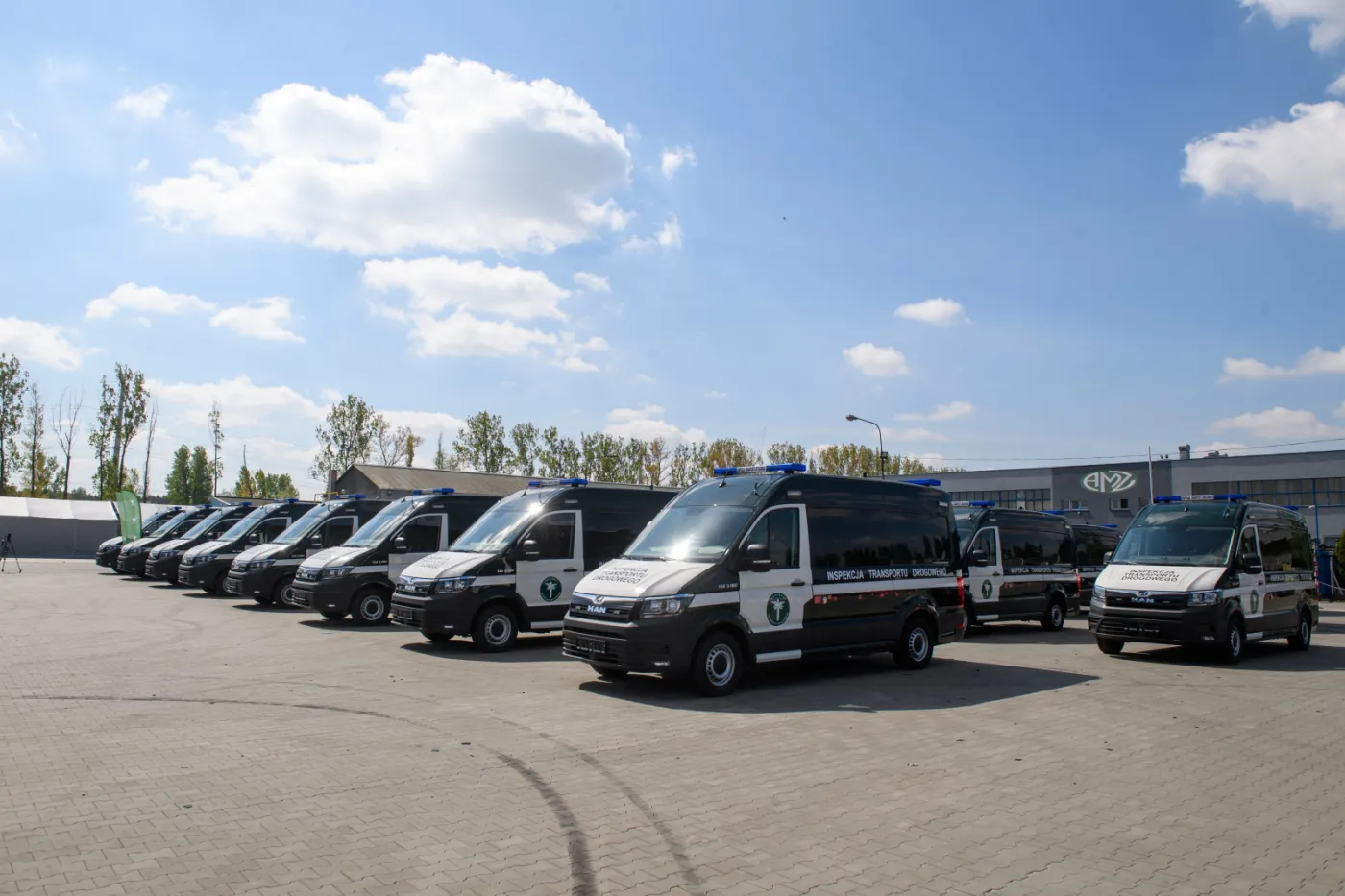 Inspekcja Transportu Drogowego otrzymała nowe radiowozy