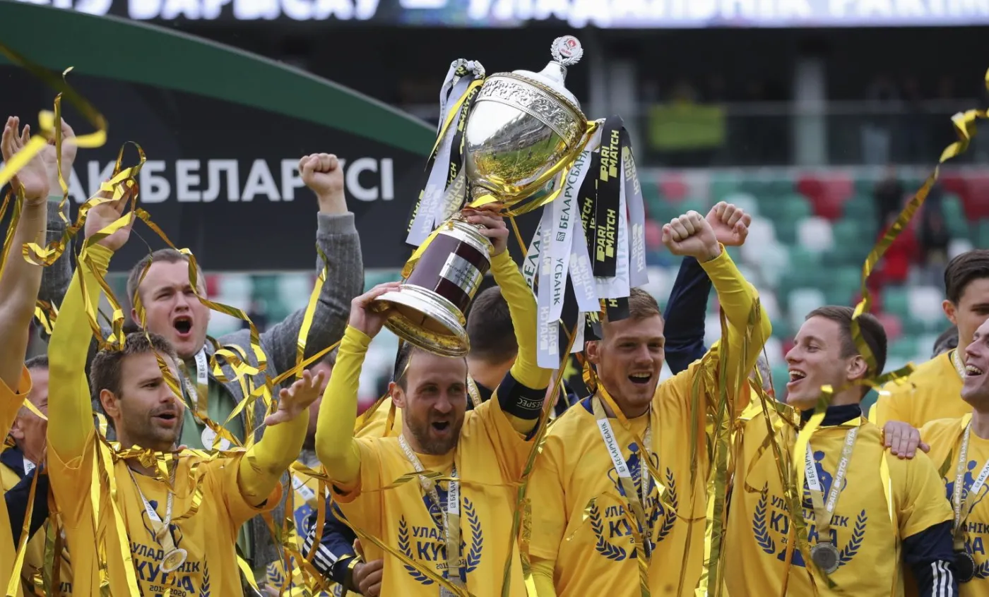 Na Białorusi piłkarze nie zwalniają. BATE Borysów z pucharem