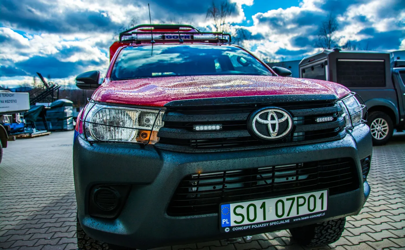 toyota-hilux-dla-gopr-27946292.jpg