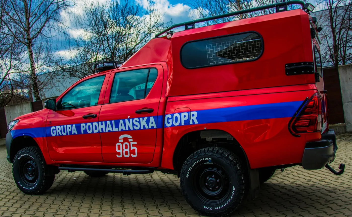 toyota-hilux-dla-gopr-27946317.jpg