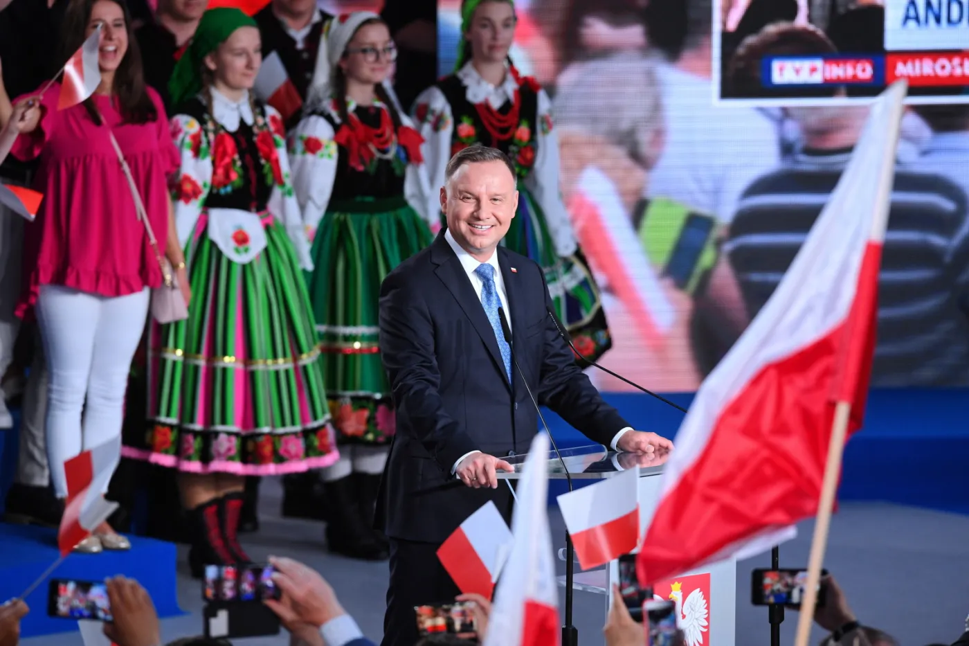 andrzej-duda-ze-sztabu-28096203.jpg