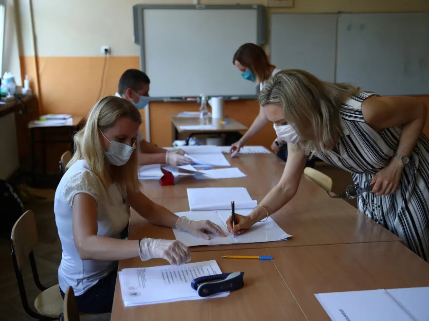 Jak nie ona! Małgorzata Wassermann wybrała się na głosowanie w wyjątkowo luźnej stylizacji