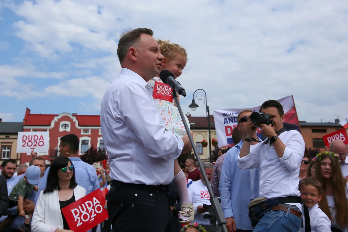 Duda: Wiem na przykładzie mojej siostry, która ma czwórkę dzieci szkolnych, że było to ogromne wyzwanie