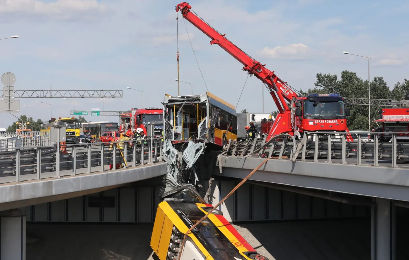 Po dramatycznym wypadku w stolicy ruszają kontrole firm autobusowych