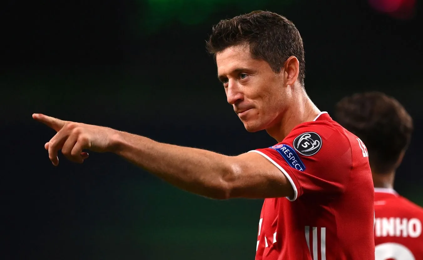 Lewandowski w finale Ligi Mistrzów! Polak dobił Lyon w końcówce meczu