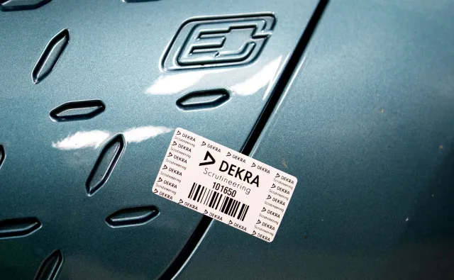 Hyundai Kona Electric z rekordem zasięgu na jednym ładowaniu. Jechał 3 dni, a kierowcy zmieniali się 36 razy