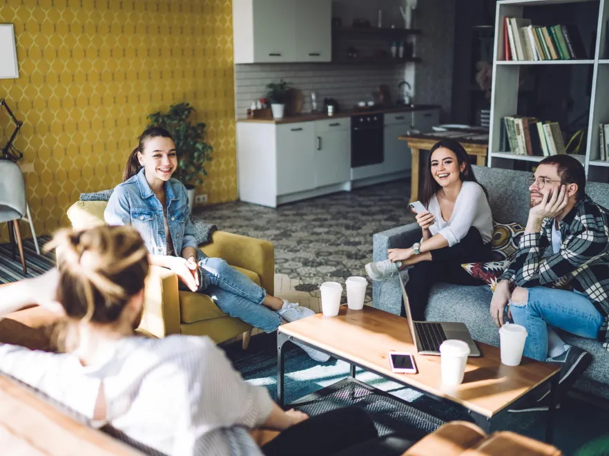 Small talk to nie polska bajka? Zbadano, jak radzimy sobie z pogawędką o niczym