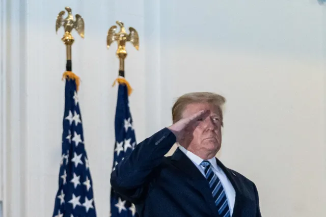 Lekarz Trumpa: Prezydent od doby nie ma objawów Covid-19 [WIDEO]