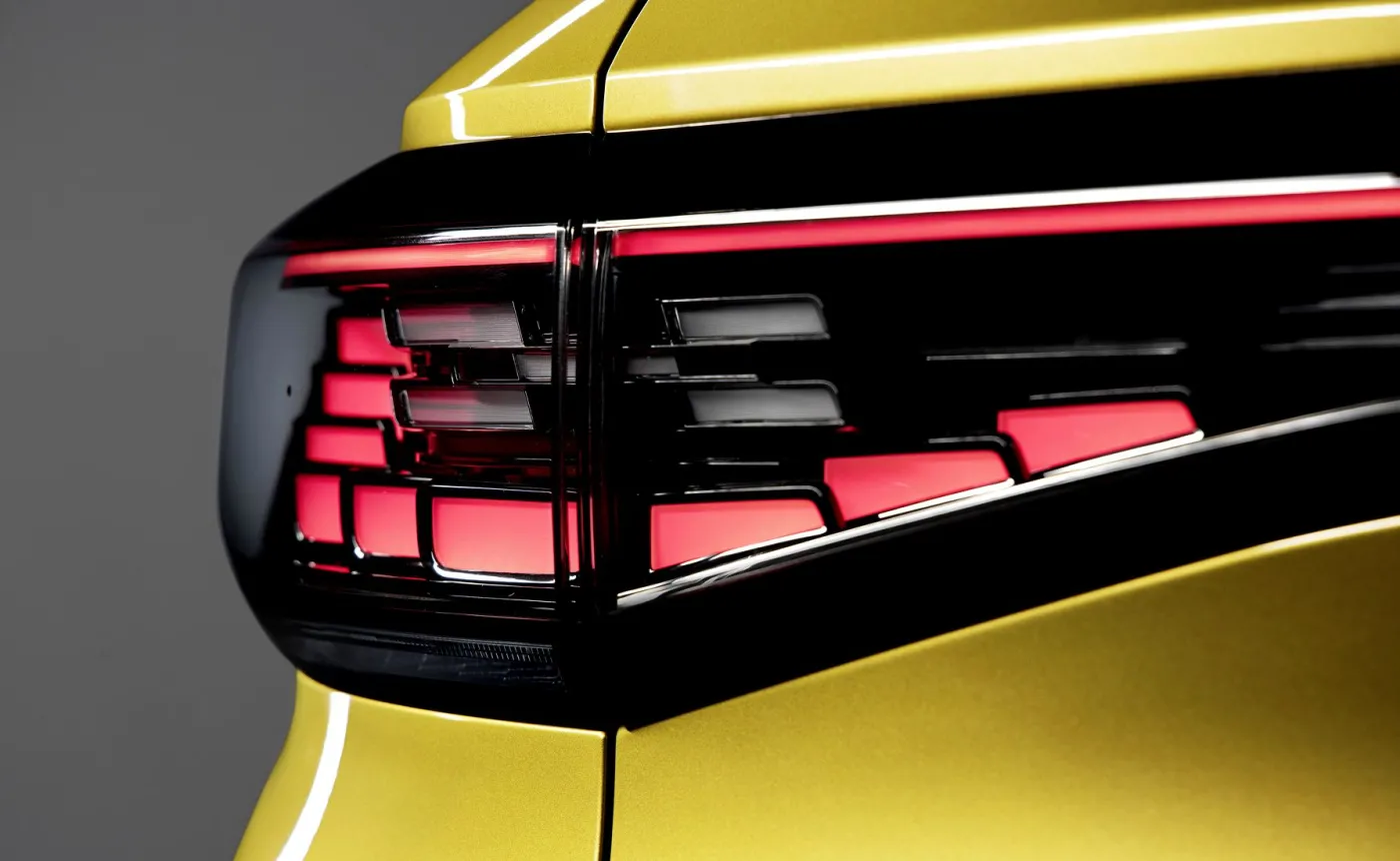 Volkswagen ID.4 ujawniony. W cenie prąd na trzy lata szybkiego ładowania bez limitów