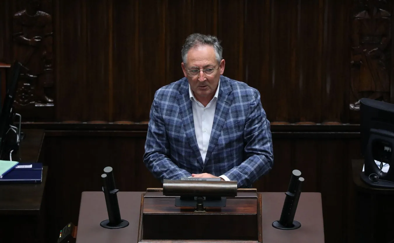  Sienkiewicz ostro krytykuje rząd. "Co robił przez ostatnie sześć miesięcy?"