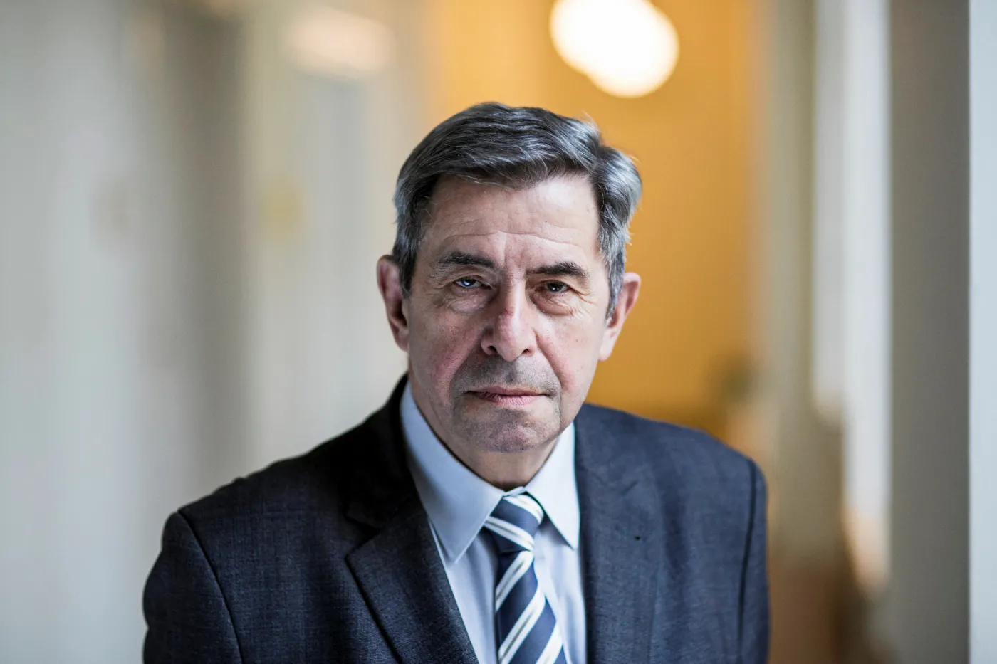 Prof. Zoll o aborcji: TK nie powinien tego rozpatrywać. Nie publikować orzeczenia