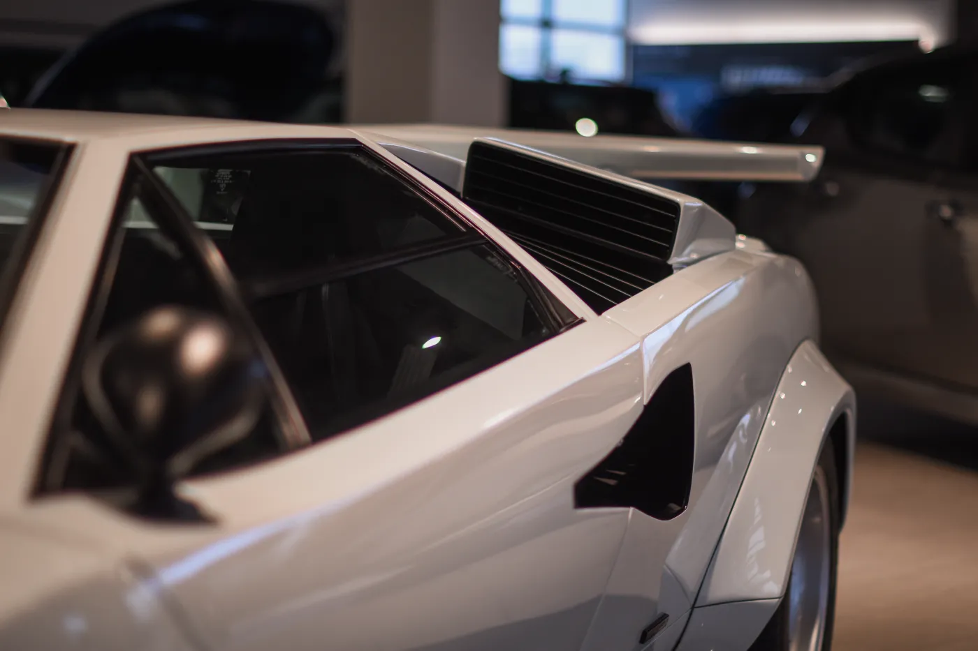 lamborghini-countach-28314056.jpg