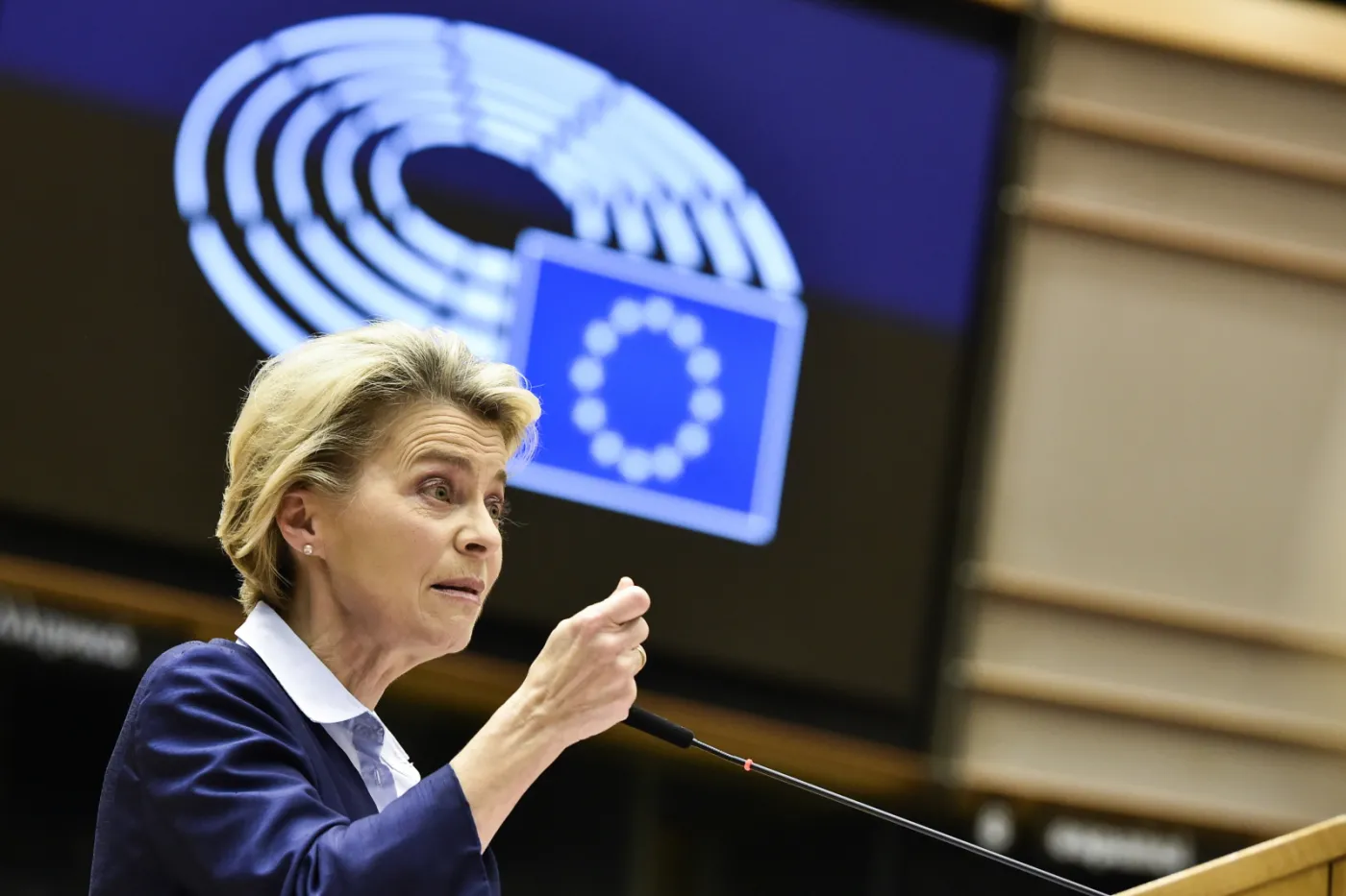 Szczepienia w krajach UE. Wiadomo, kiedy ruszą. Von der Leyen podała DATY