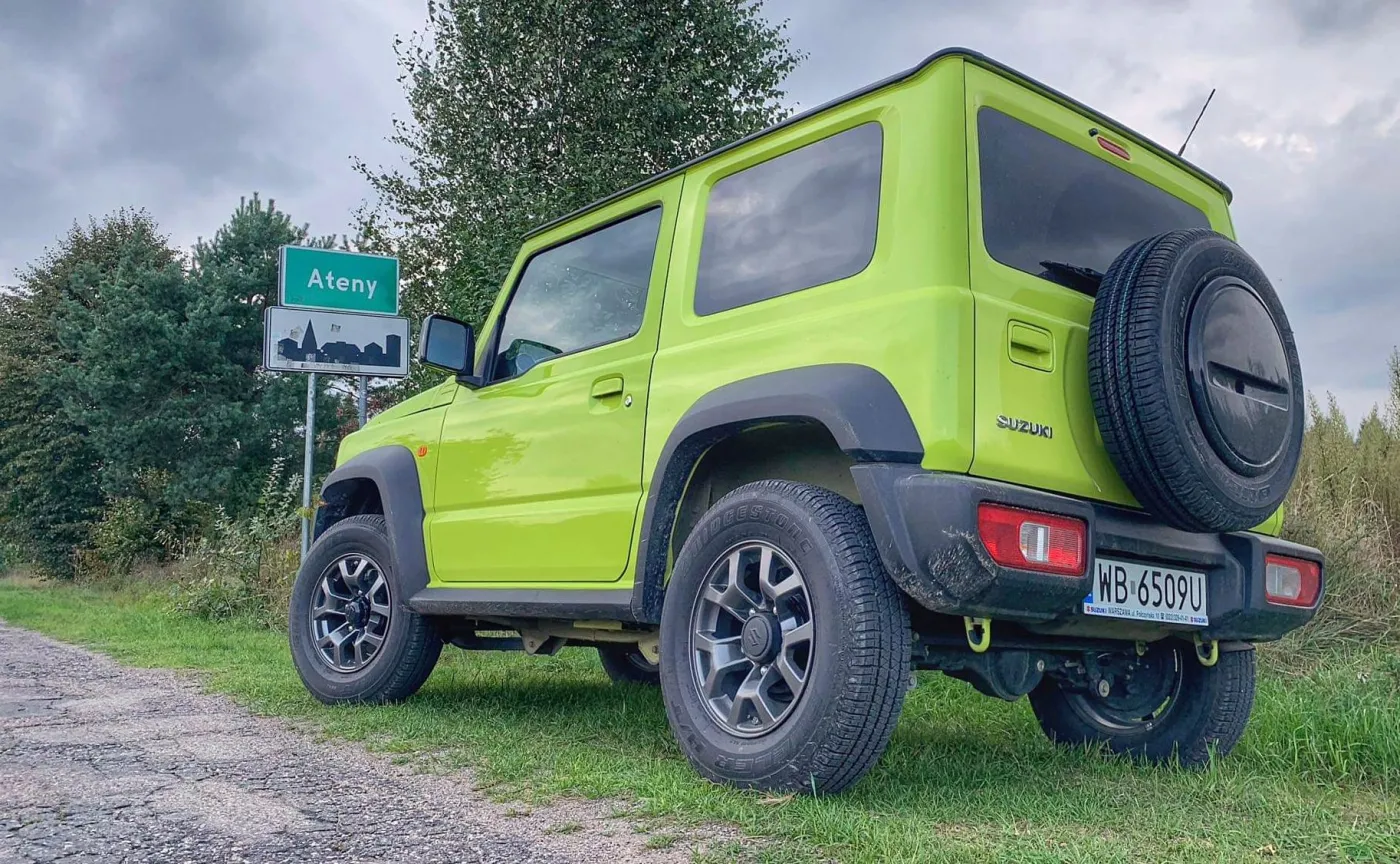 suzuki-jimny-w-atenach-28198393.jpg