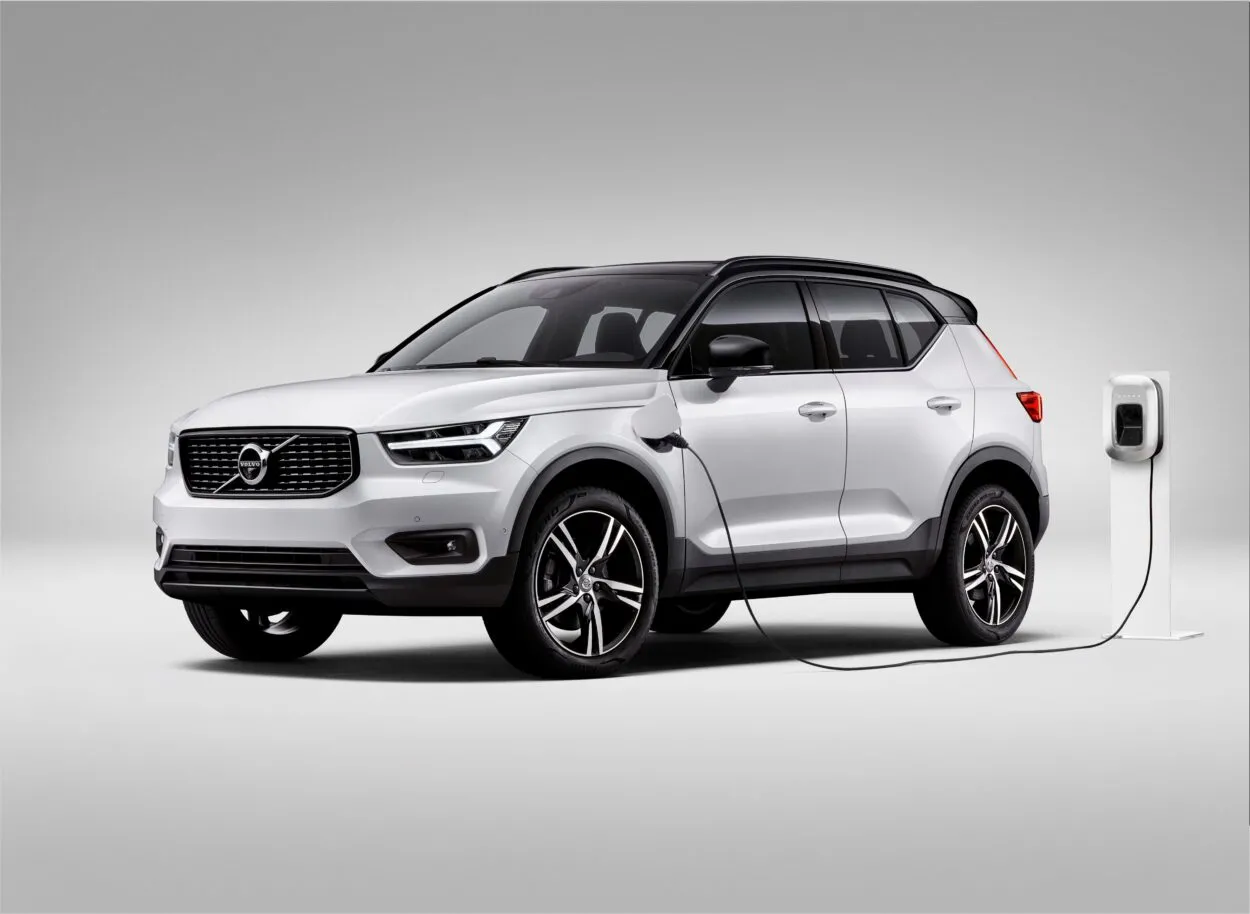volvo-xc40-t5-recharge-37081344.jpg
