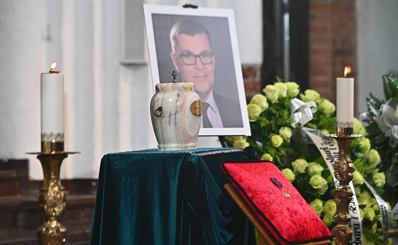 Pogrzeb Piotra Świąca. "Kochany syn, potrafił jednoczyć ludzi"