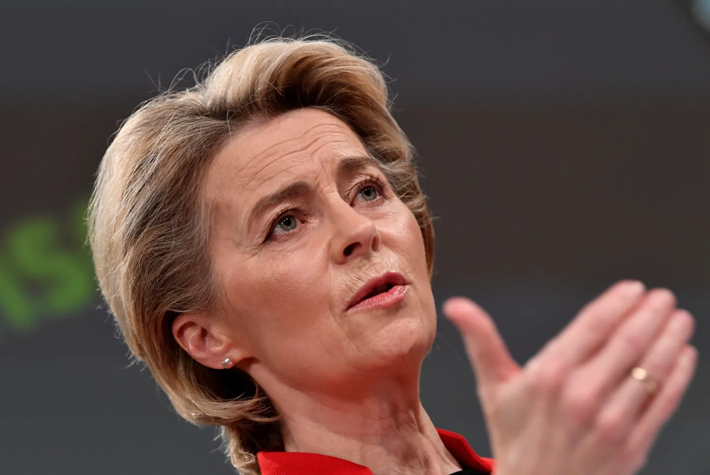 Von der Leyen: UE może zdecydować o ograniczeniu eksportu szczepionek