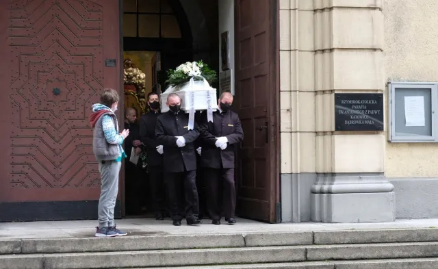 Pogrzeb 11-letniego Sebastiana. Chłopca pożegnała rodzina, przyjaciele oraz tłumy mieszkańców