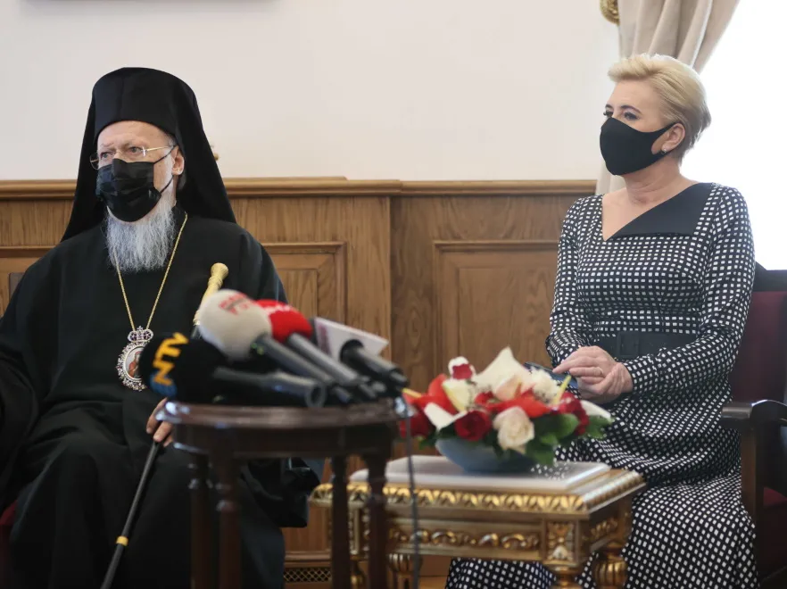 Bywało lepiej... TAK Agata Duda prezentowała się wczoraj w Turcji