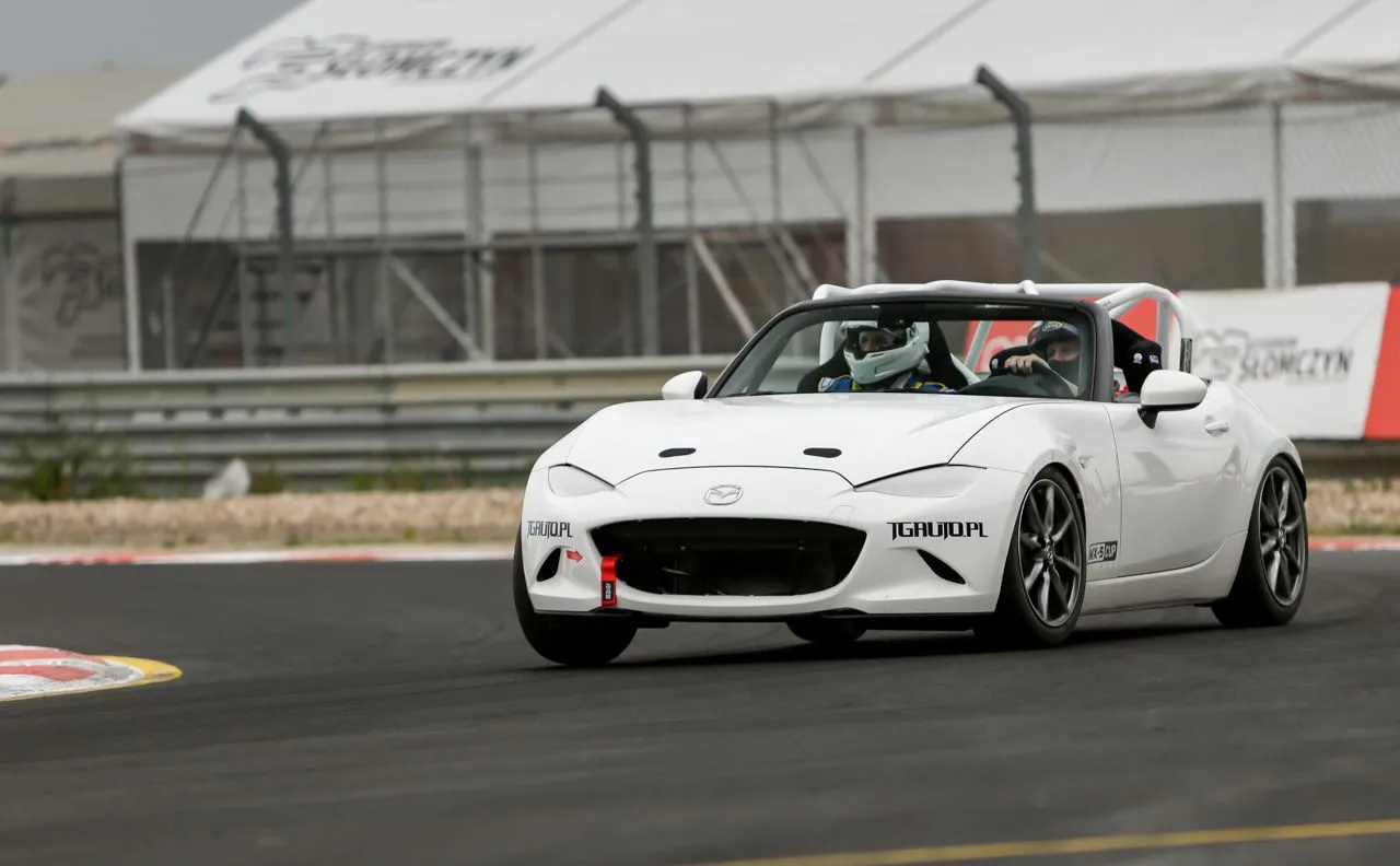 mazda-mx5-cup-poland-37162218.jpg
