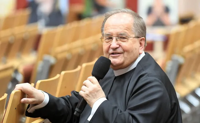 Ojciec Rydzyk nauczy etyki