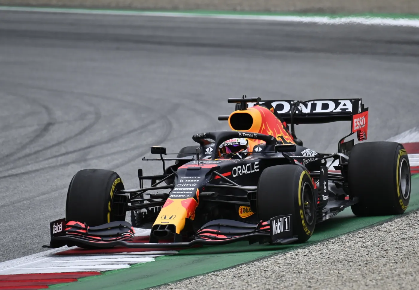 F1. Verstappen i Hamilton najszybsi na treningach przed GP Austrii