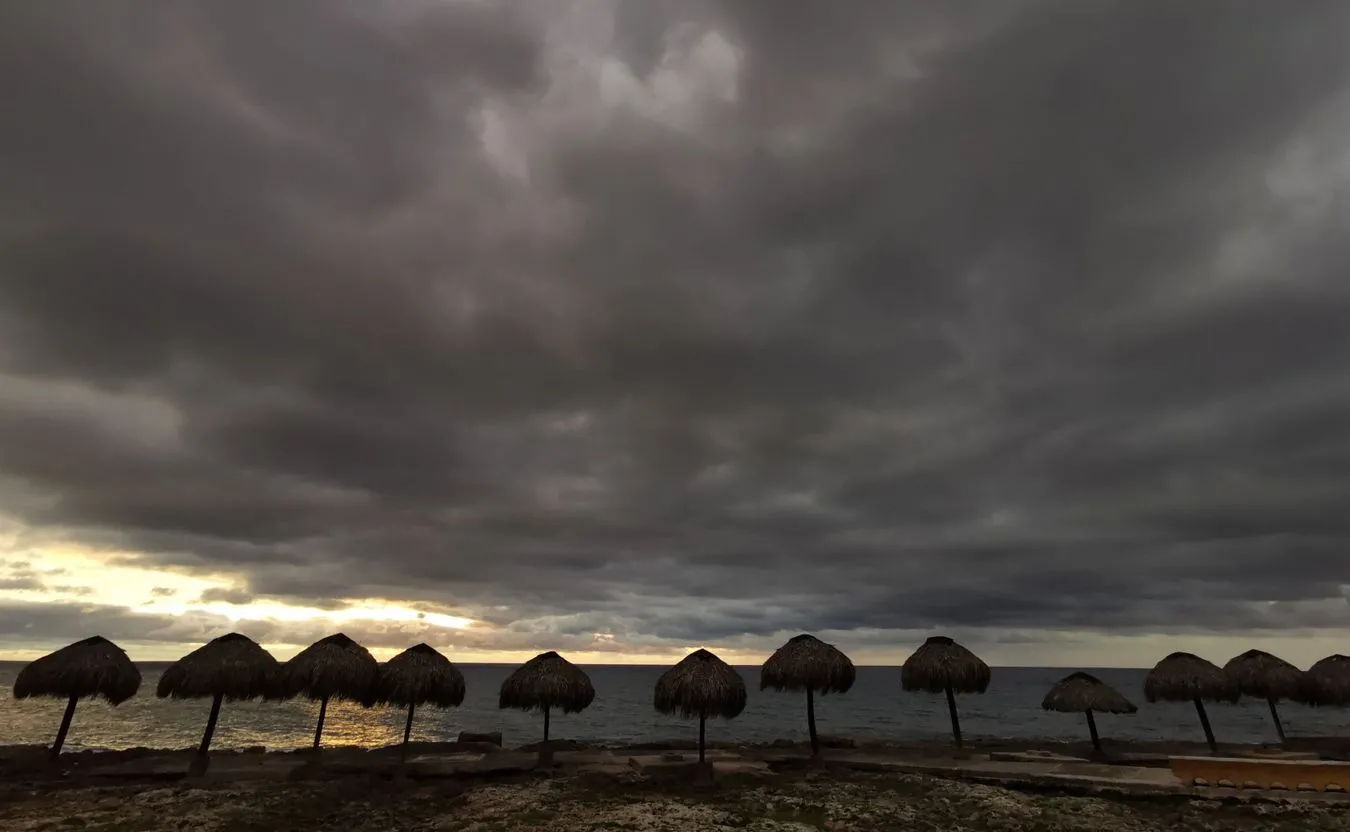 Atak burzy tropikalnej Elsa na Kubie. Ewakuowano 180 tys. ludzi