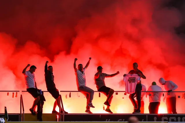 Zamieszki w Zagrzebiu z udziałem fanów Dinama i Legii. Spore zniszczenia