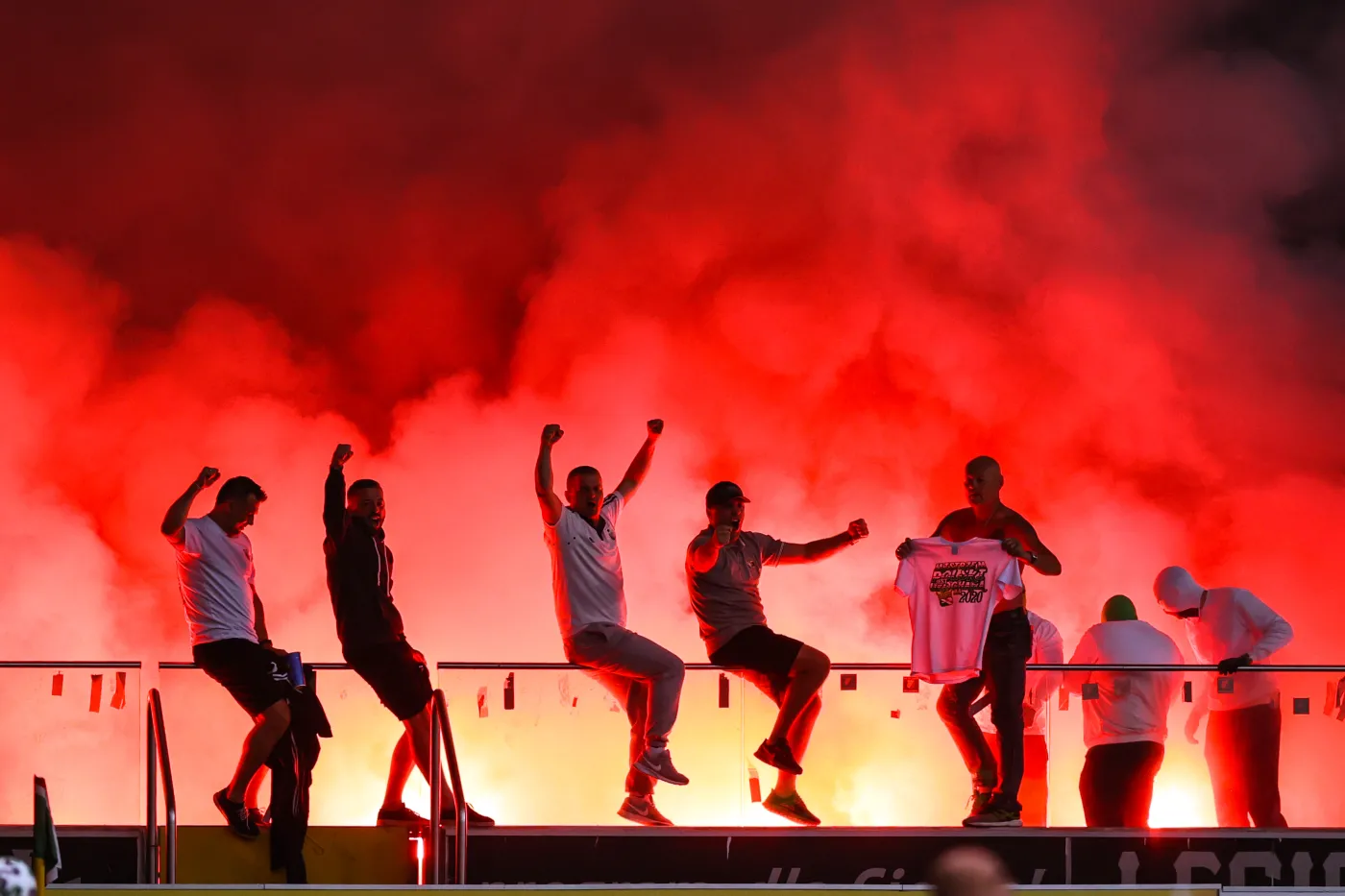 Zamieszki w Zagrzebiu z udziałem fanów Dinama i Legii. Spore zniszczenia