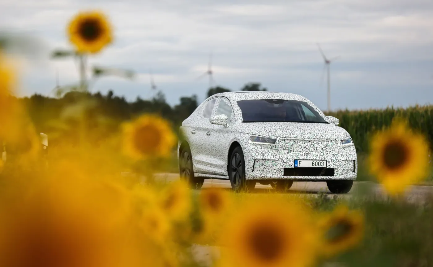 skoda-enyaq-coupe-iv-37229162.jpg