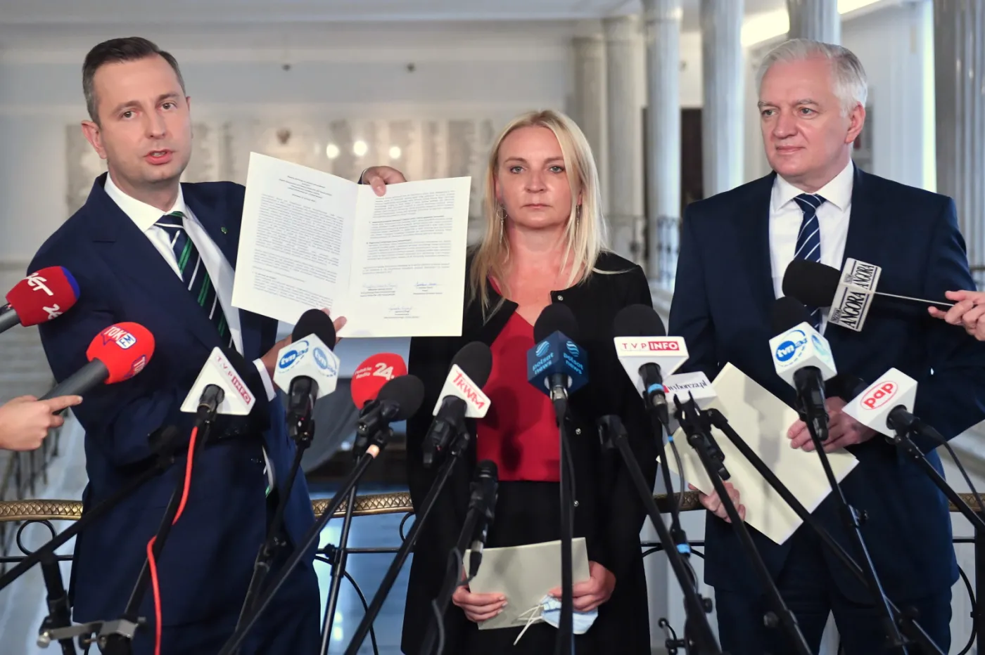 Kosiniak-Kamysz, Gowin i Ścigaj ze wspólną deklaracją o samorządach
