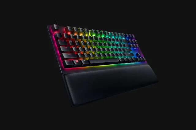Razer Huntsman v2. Oto najszybsza klawiatura na świecie