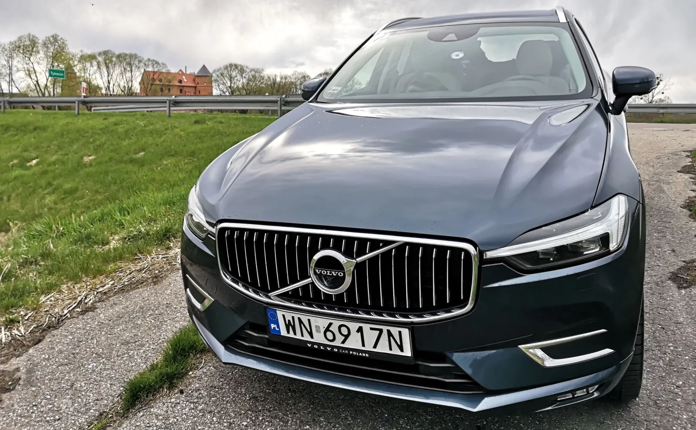Volvo XC60 rozchwytywane, bank rozbiły SUV-y i sprzedaż przez internet