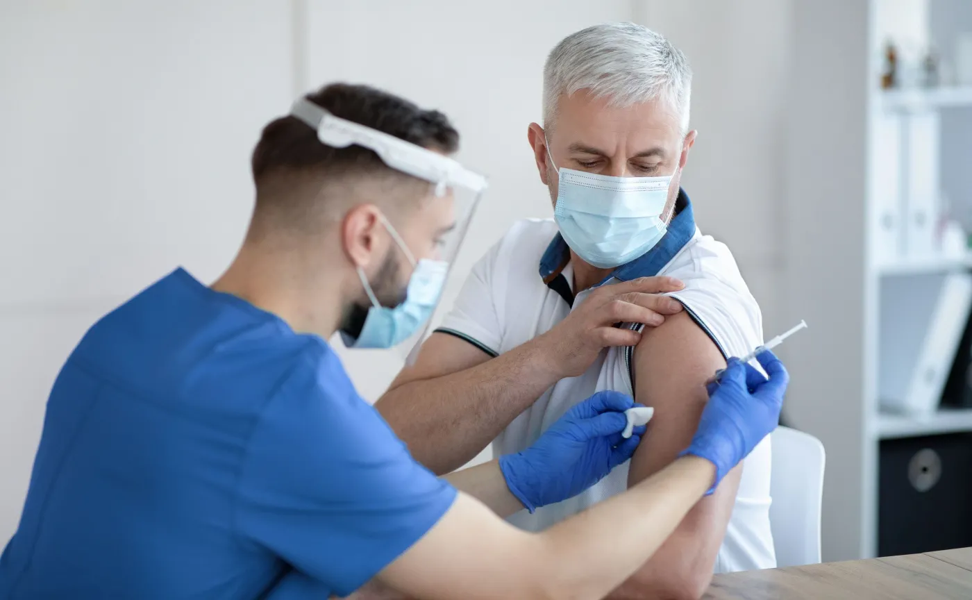 Izrael już nie jest najszybciej szczepiącym krajem. Oto nowy lider