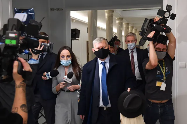 "Lex TVN". Sejm w ekspresowym tempie przyjął ustawę. Prezydent zabrał głos