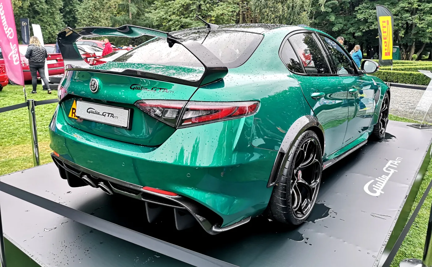 alfa-romeo-giulia-gtam-37243544.jpg