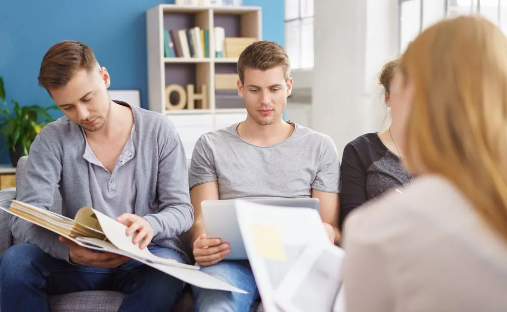 Inwestorzy czekają na powrót studentów. "Rynek jest kompletnie niedoszacowany" [WIDEO]