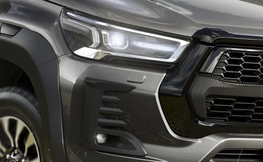 toyota-hilux-gr-sport-37334432.jpg