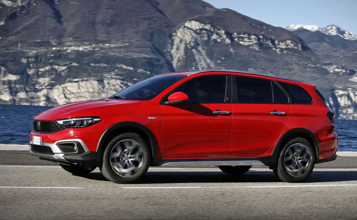 fiat-tipo-cross-kombi-37338860.jpg