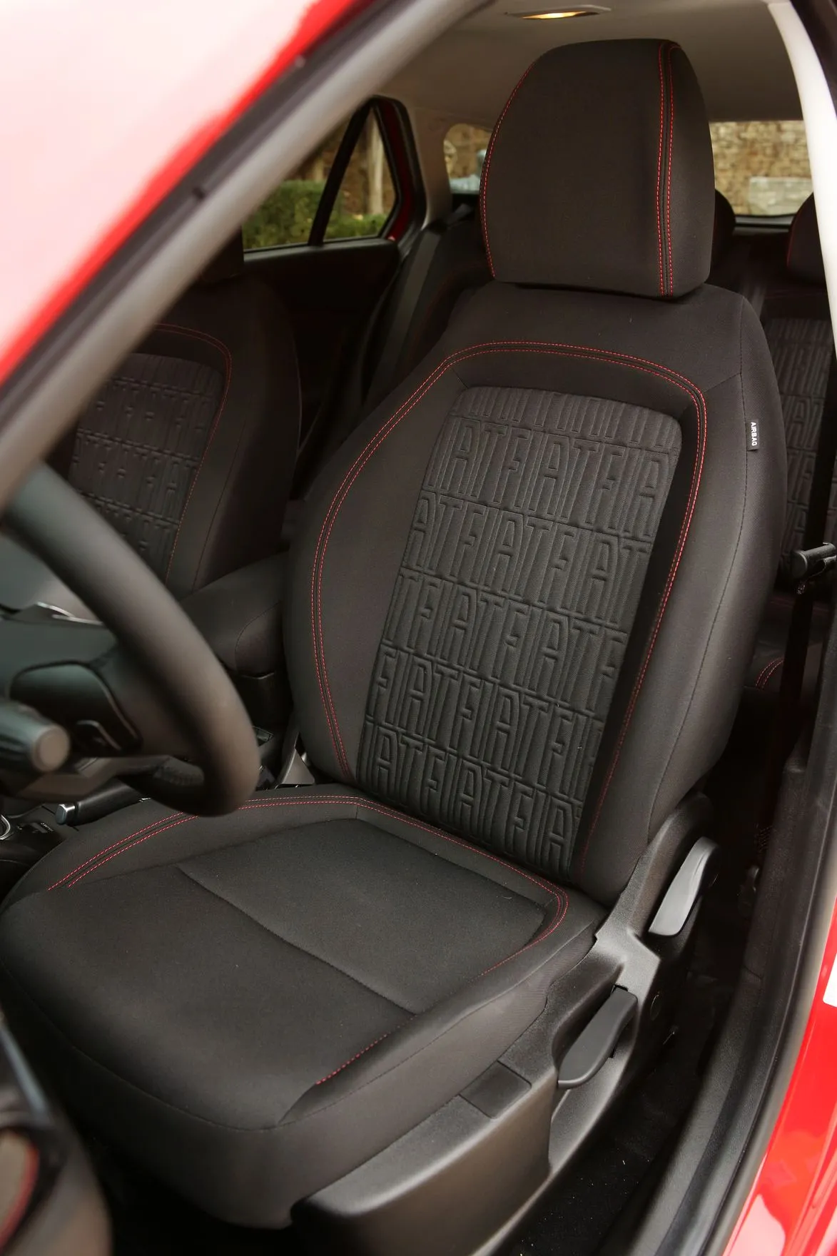 fiat-tipo-cross-kombi-37338865.jpg