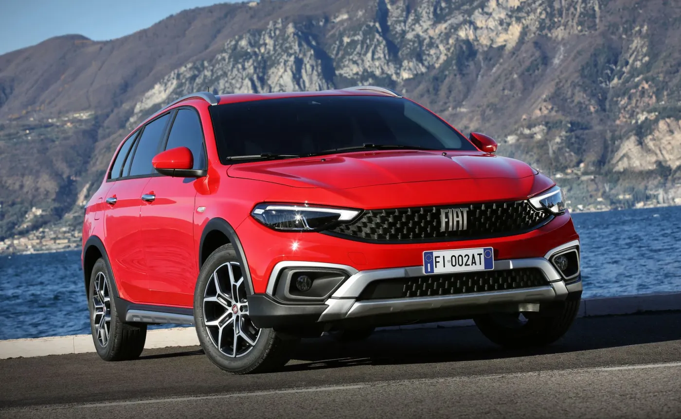 fiat-tipo-cross-kombi-37338938.jpg