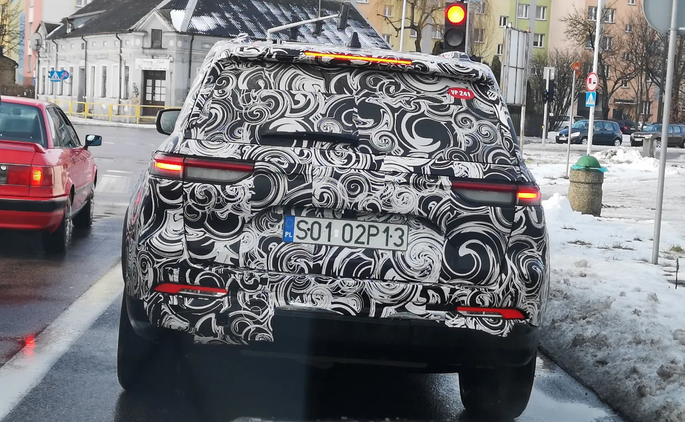 Jeep Grand Cherokee nowej generacji przyłapany w Suwałkach