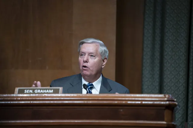 "Czy jest w Rosji Brutus? Czy jest bardziej skuteczny płk Stauffenberg?". Senator wzywa do zabicia Putina