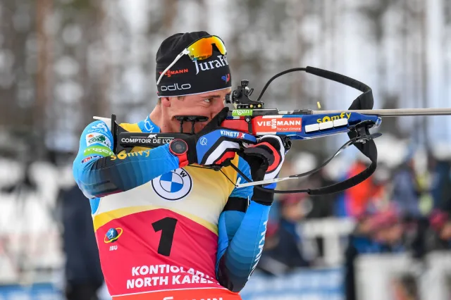 Quentin Fillon Maillet potwierdził dominację w biegu na dochodzenie